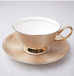 陶瓷餐具之美 從居家生活到禮品珍藏的骨質瓷藝術